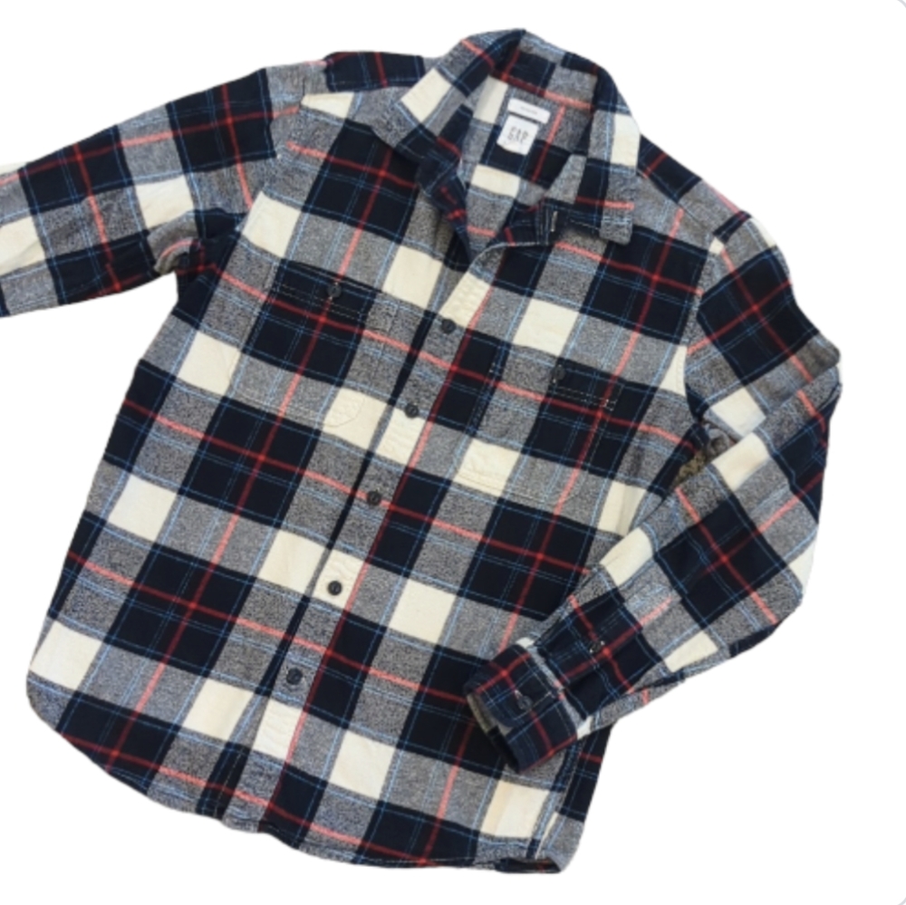 Gap Untucked Flannel Button Down Shirt; Black, White, and Red Plaid. Size Small